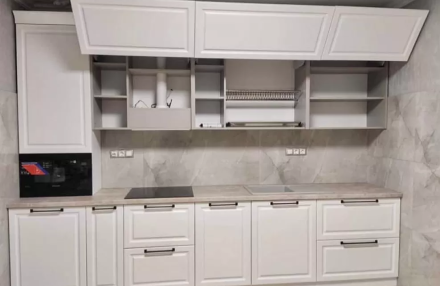 Bucătărie cu insulă - stil și funcționalitate pentru casa dumneavoastră