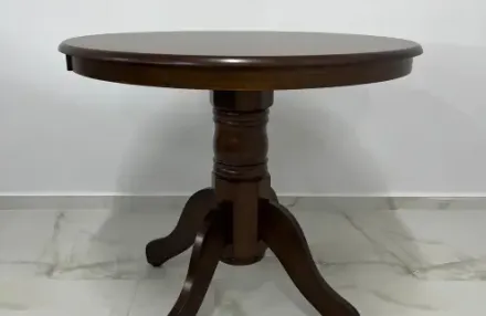 Mobilier care inspiră: cumpărăm o masă