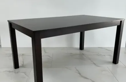 Mobilier care inspiră: cumpărăm o masă